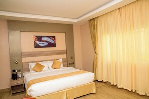 Deluxe Double or Twin Room | Premium bedding, pillowtop beds, individually decorated - Abai Lodges and Spa (Kagio)