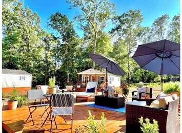 Oversized floating deck overlooking Lake Sam Rayburn