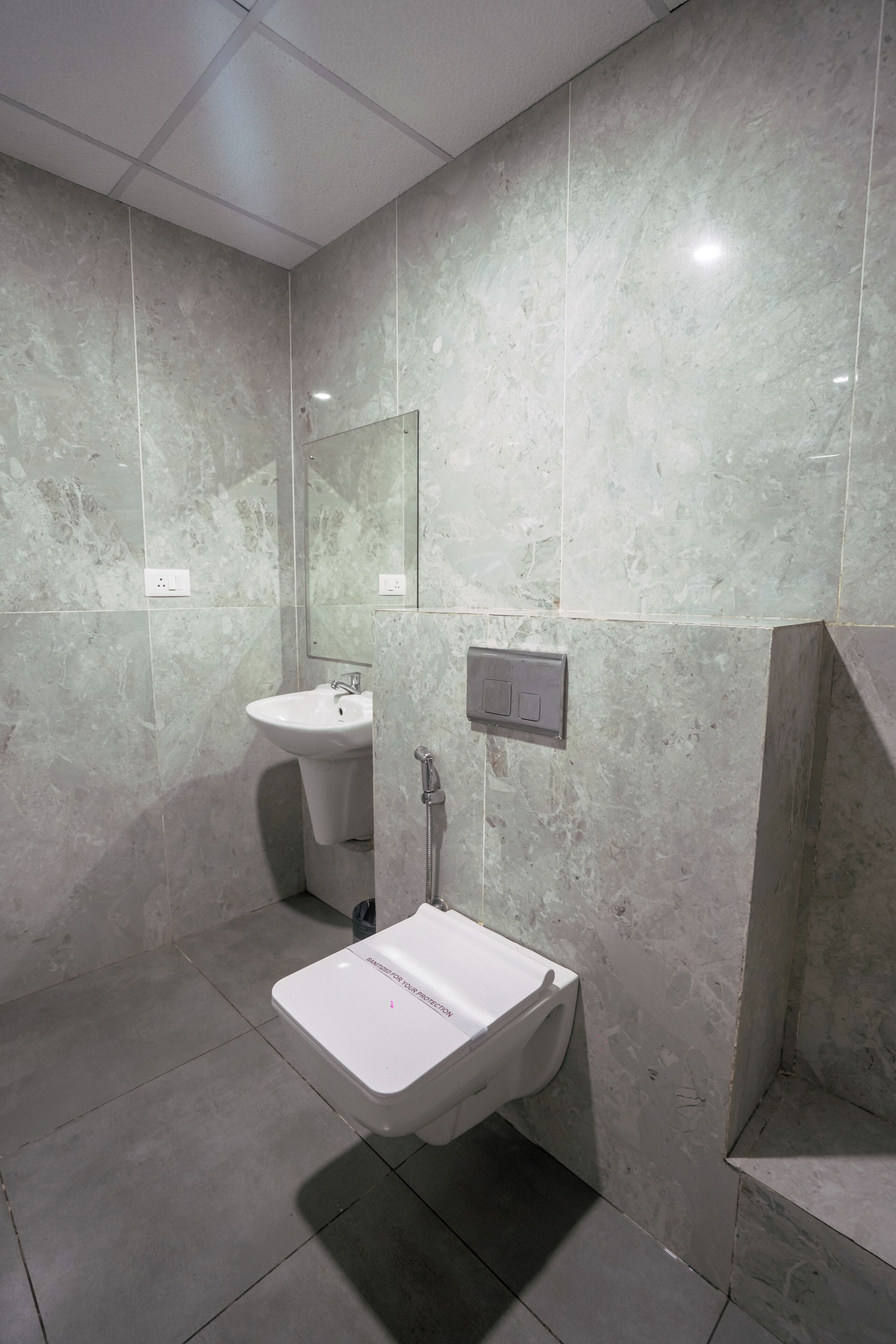 deluxe double room | bathroom | shower, rainfall showerhead, towels, soap