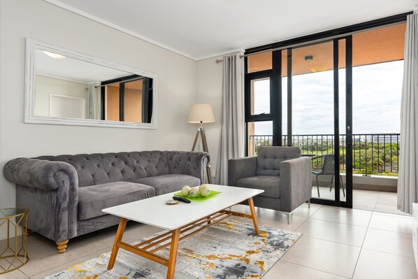 Classic Apartment | Living area - Waters Edge 317 (Cape Town)