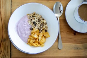 Daily buffet breakfast (EUR 16.00 per person) - Belthus (Fehmarn)