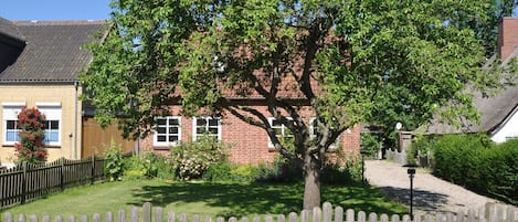 Townhome, 3 Bedrooms, Patio, Courtyard View | Terrace/patio