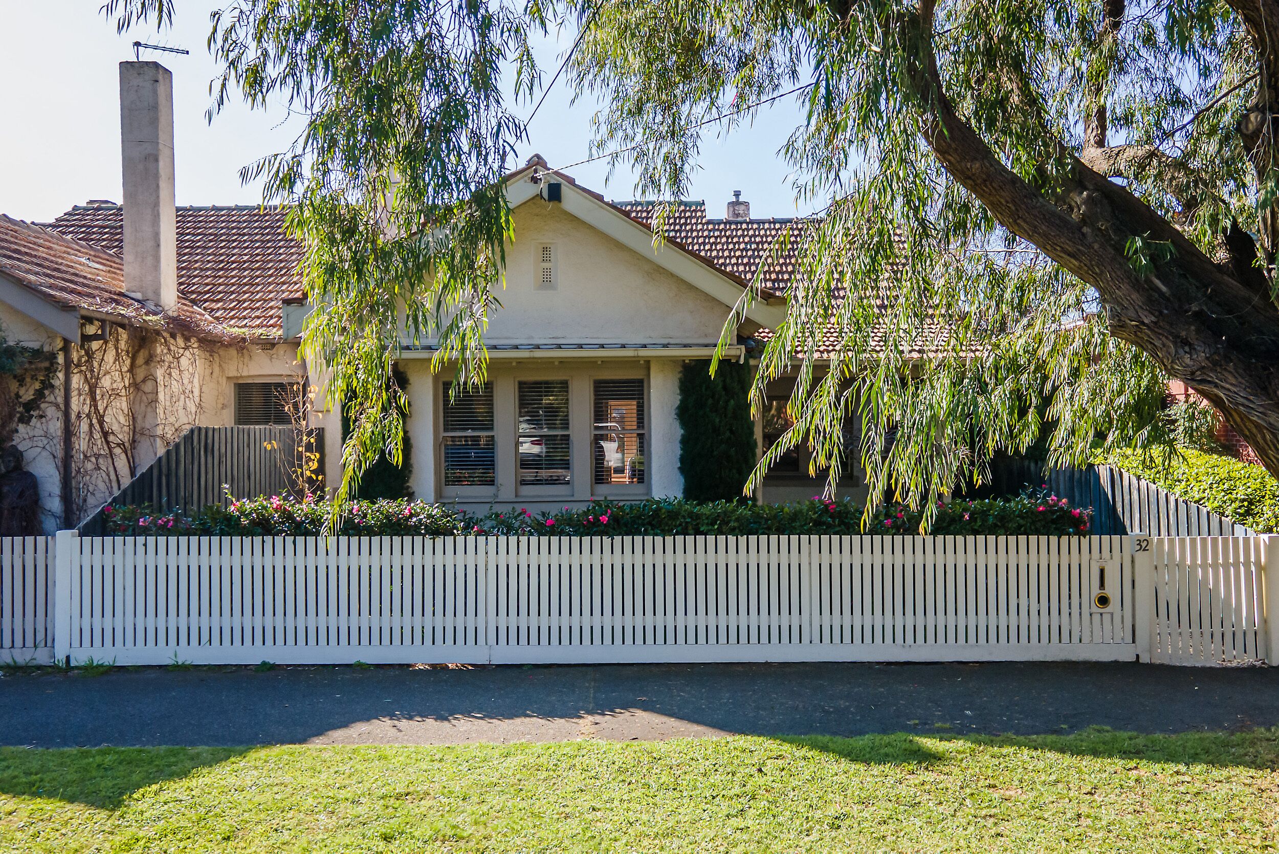 Perfectly Positioned Bungalow St Kilda