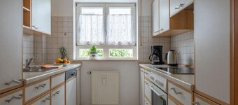 Quiet, family-friendly apartment with 2 bedrooms near the lake