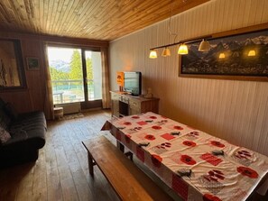 Interior - Ski-In Studio - Balcony - Sleeps 4 (Montgenèvre)
