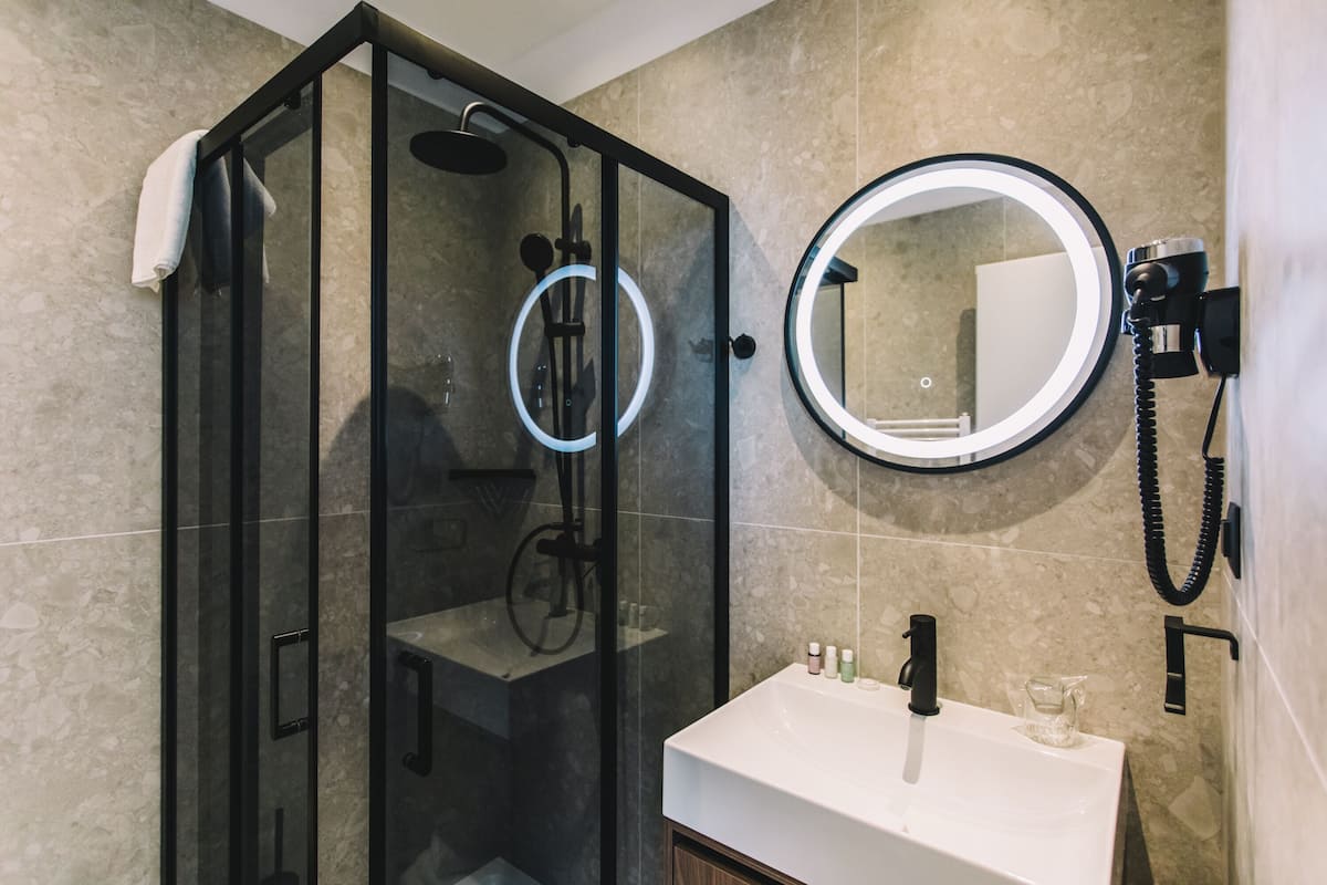 deluxe single room | desk, laptop workspace, soundproofing, free wifi