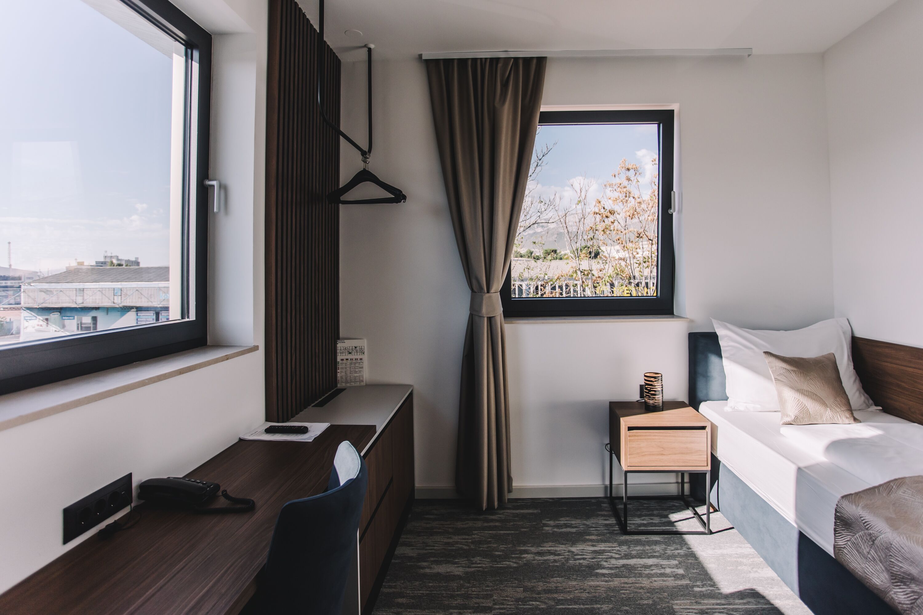 deluxe single room | desk, laptop workspace, soundproofing, free wifi