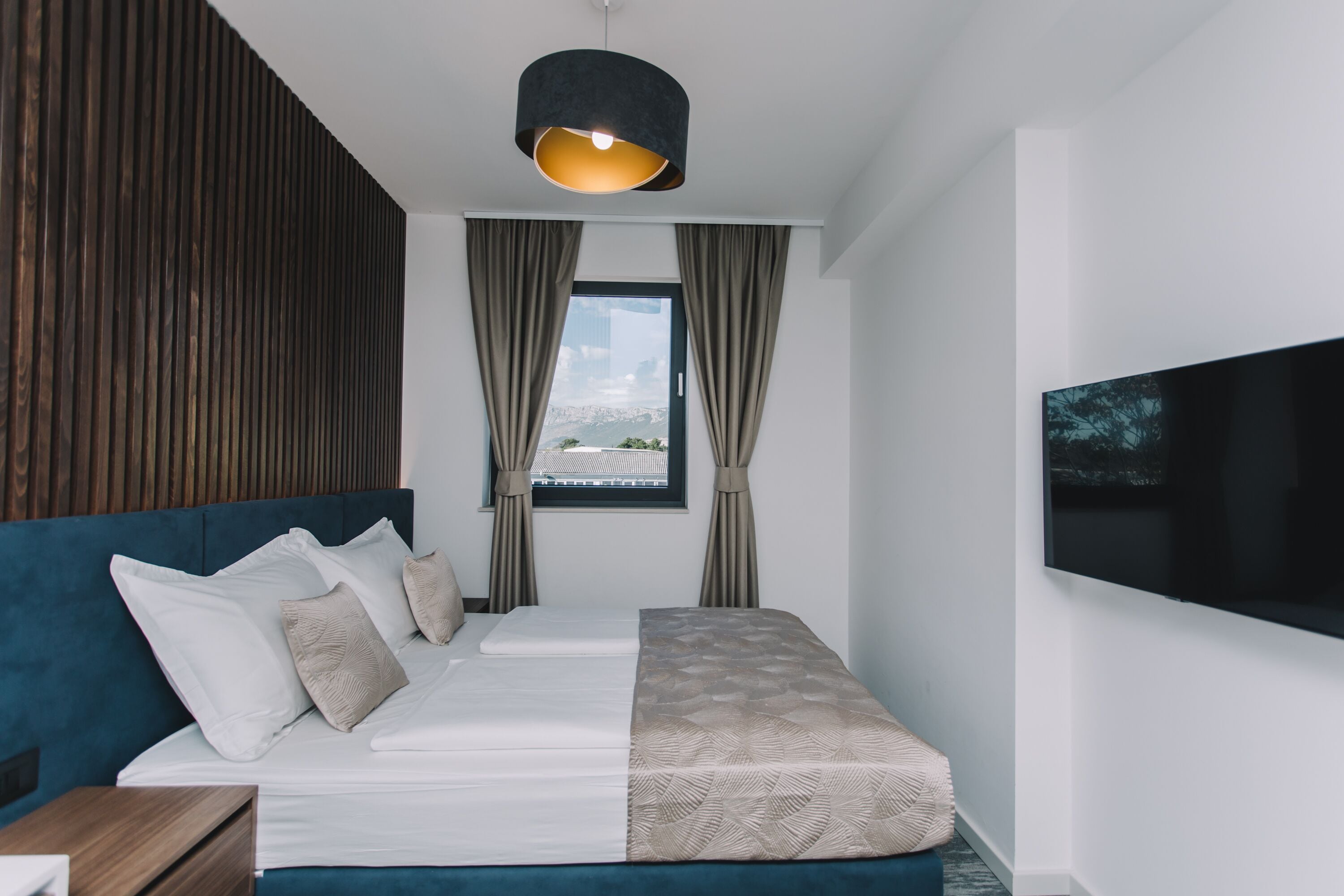 Deluxe Double or Twin Room | Desk, laptop workspace, soundproofing, free WiFi