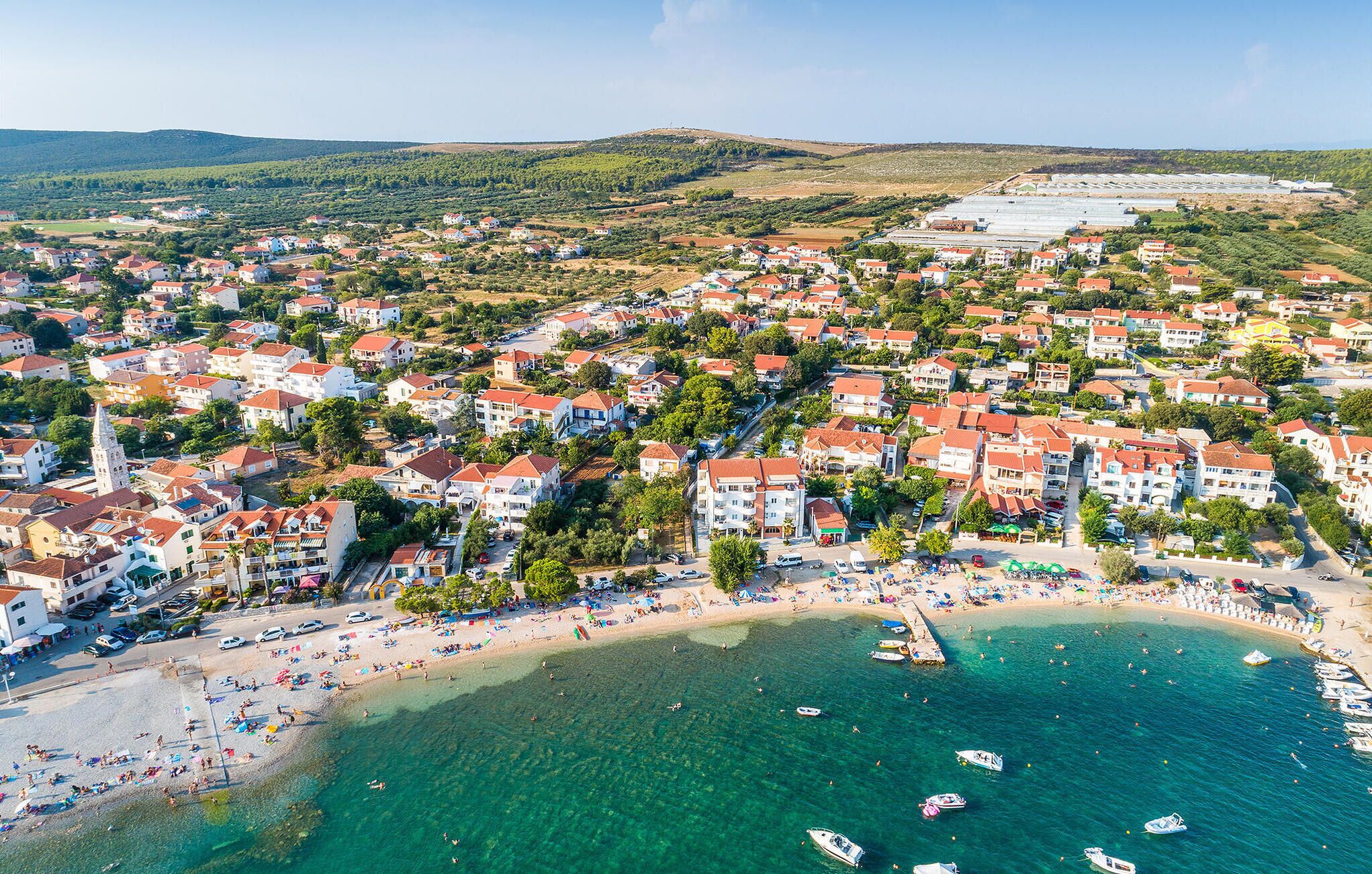 بالقرب من الشاطئ