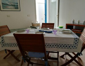 Hus - flera sängar | Eget kök | Kylskåp, ugn och spishäll