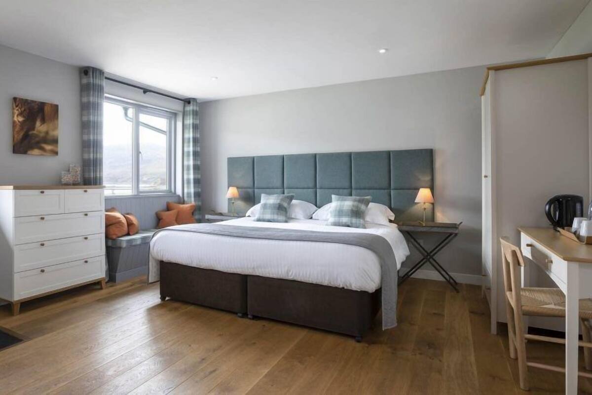 Family Triple Room, Lake View | WiFi (free), bed sheets