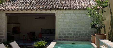 Piscina a l'aire lliure de temporada