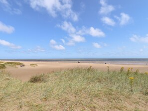 Beach nearby - Westcott (Skegness)