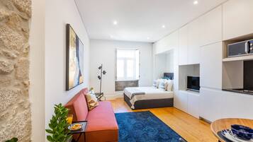 Studio, 1 Double Bed with Sofa bed | Living area | TV
