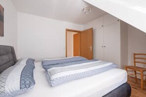 1 Schlafzimmer, Bügeleisen/Bügelbrett, Reisekinderbett, kostenloses WLAN