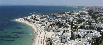 Appartement 2 Pièces Pied Dans Leau à El Kantoui