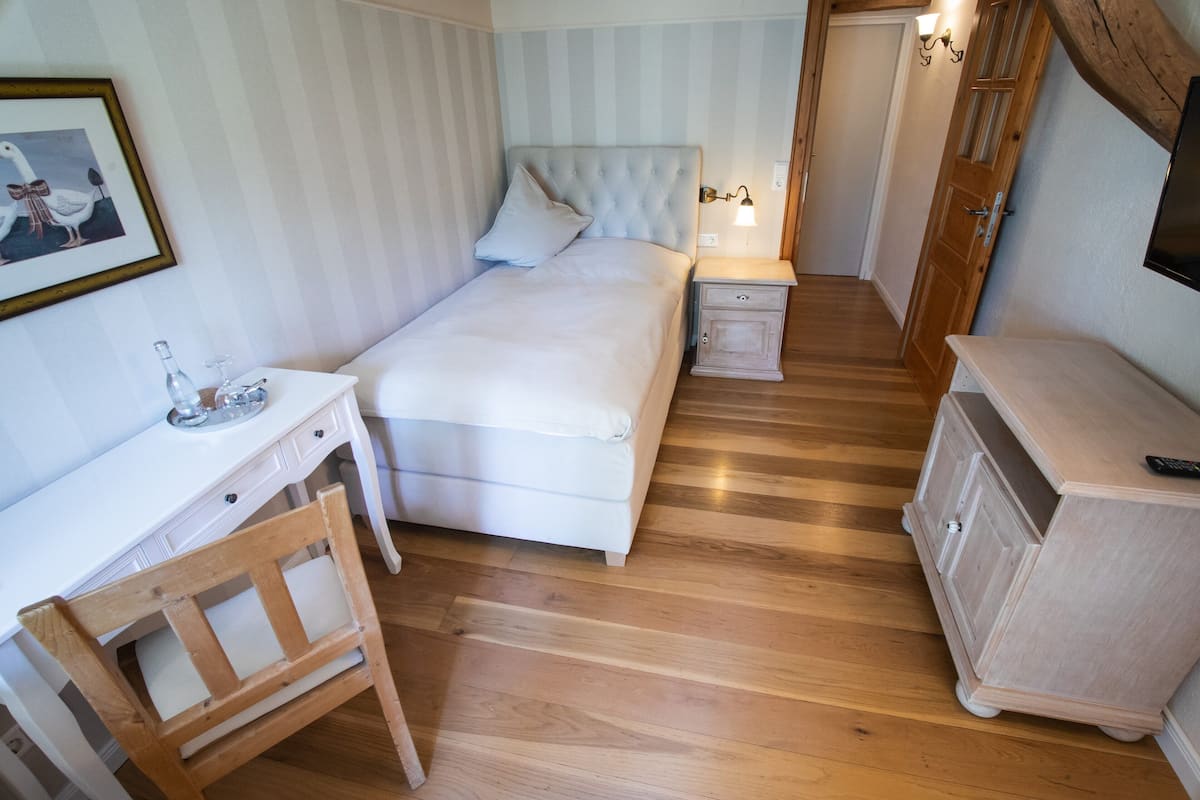 Habitación individual superior | Wifi gratis y ropa de cama