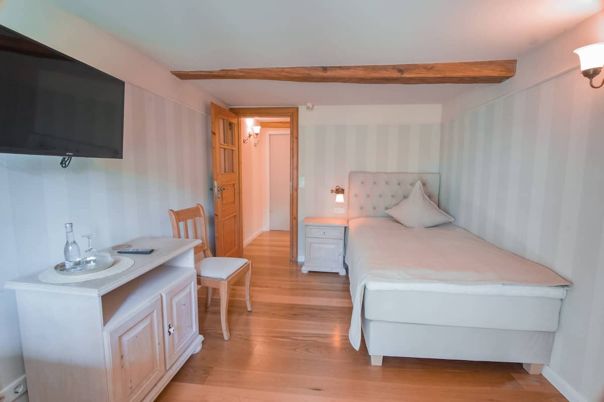 Habitación individual superior | Wifi gratis y ropa de cama