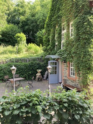 Daily buffet breakfast (EUR 13.50 per person) - Hohlebach Mühle (Homberg)