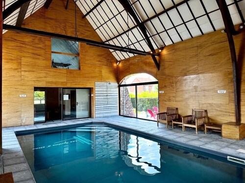 Gîte Les Bambous – Sleeps 8 – 3 Bedrooms – 2 Bathrooms – Indoor Pool