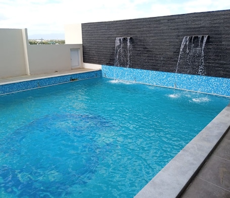 Outdoor pool. KRV Meridian