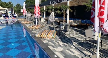 Urban Hotel