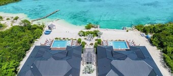 Private Beachfront Luxury Villas with Dock & Heated Pools – Perfect for 10 Guests