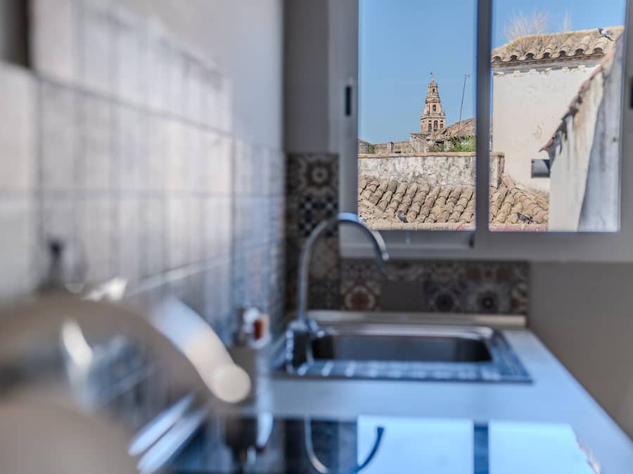 Kahden hengen superior-huone, kylpyhuone makuuhuoneen yhteydessä | Näkymä majoituspaikasta