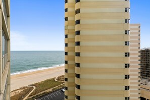 Exterior - DAILY ACTIVITIES & LINENS INCLUDED*! 2BR/2BA Quay condo with ocean & bay views. Rents on a weekly or mini-week basis. (Ocean City)