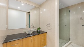 Badewanne, Haartrockner