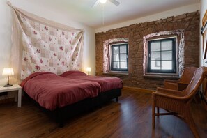 2 Schlafzimmer, Bügeleisen/Bügelbrett, kostenloses WLAN, Bettwäsche