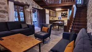 Romantische villa | Woonruimte