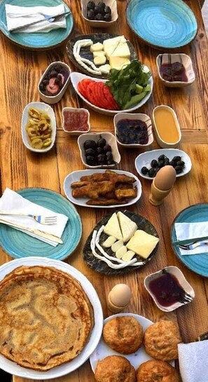 Desayuno completo incluido todos los días