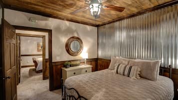 2 bedrooms, iron/ironing board, internet