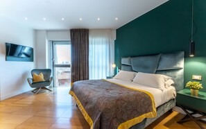 Premium bedding, in-room safe, desk, soundproofing - Missori Suites (Milan)
