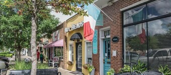 Cozy, Modern Townhome - Walk to Park Circle!