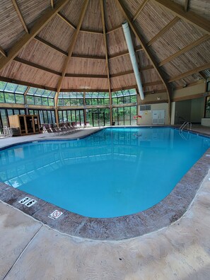 Piscine couverte, piscine chauffée