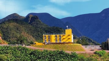 Fachada de la propiedad