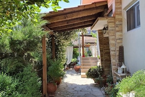 Exterior - House in the Village (Prosotsani)