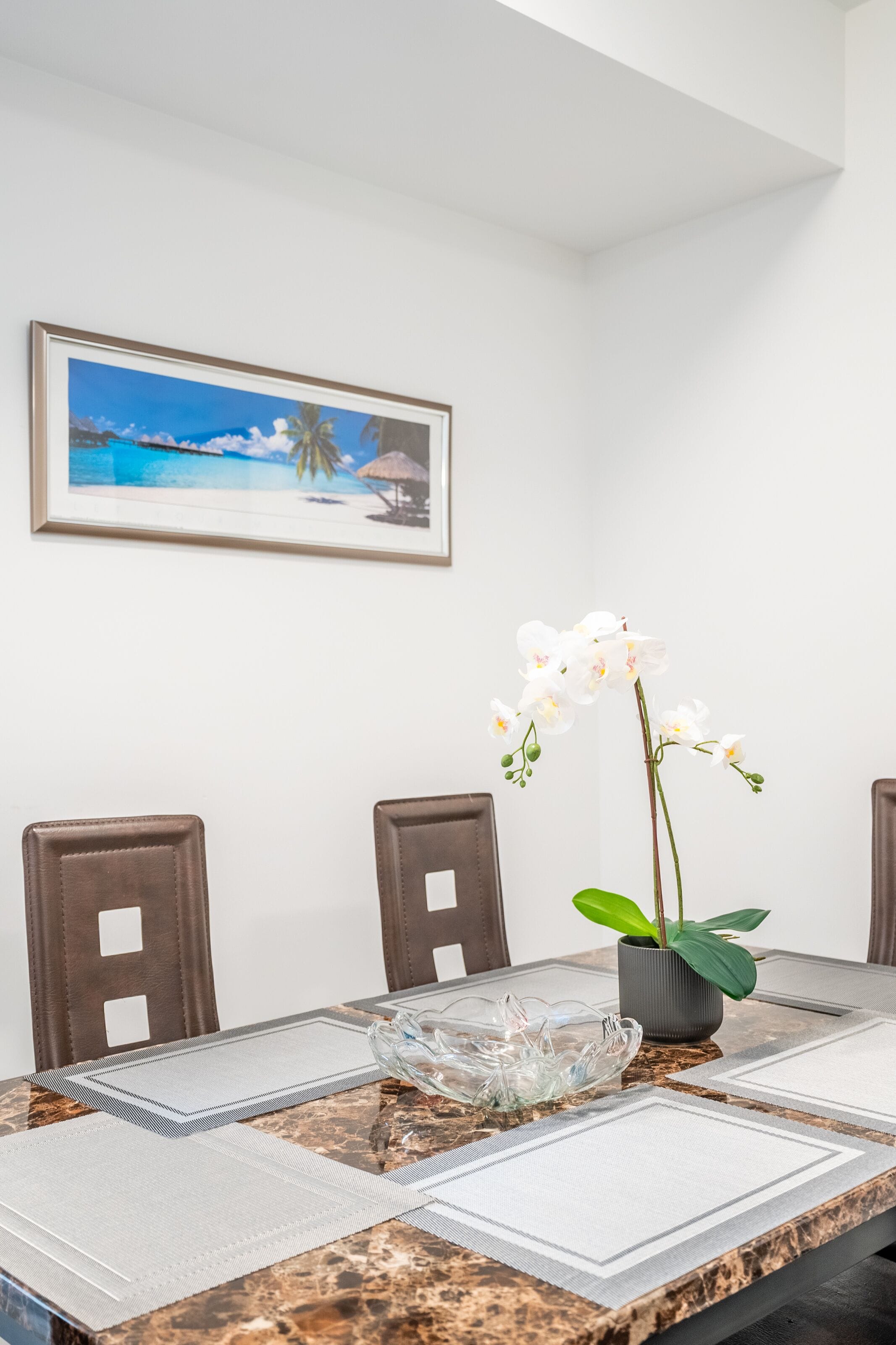 Apartemen Eksklusif, 2 kamar tidur, 2 kamar mandi | Ruang makan