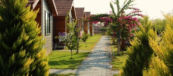 Tas Konak Butik Otel Bungalov