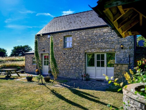 Cosy Rural 2 Bed Barn conversion close to Beach - Pass the Keys