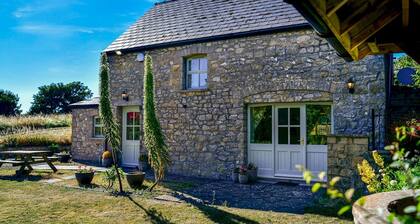 Cosy Rural 2 Bed Barn conversion close to Beach - Pass the Keys