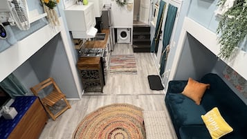 智能電視、書籍