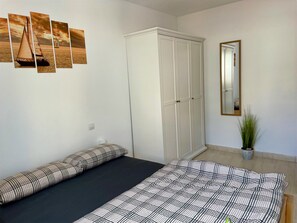 3 bedrooms, iron/ironing board, free WiFi, bed sheets - Casa La Ola - Idyllic Seaside Retreat, La Lajita (Pájara)
