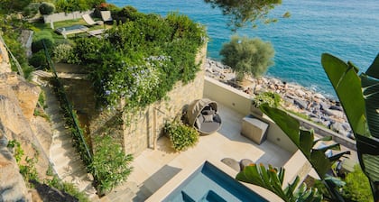 Luxury Villa On the sea