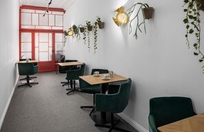 Free daily continental breakfast  - Boutique hotel de vier Patriciers (Middelburg)