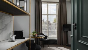 Deluxe tweepersoonskamer, 1 queensize bed, niet-roken, uitzicht op stad