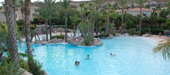 Casa Verde 4P guesthouse with private heated pool