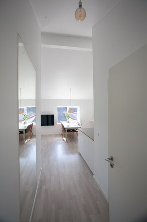 Executive Apartment | Dining room - Stadium - Central - Park - Art Gallery (Tórshavn)